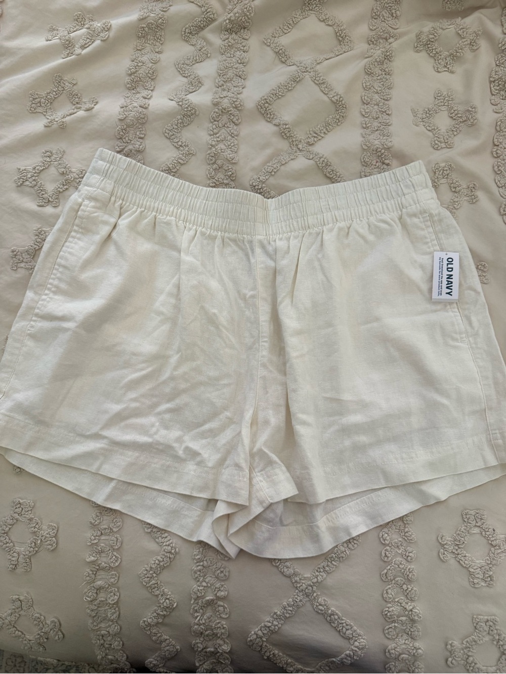Old Navy Ivory Linen Blend Pull-On Shorts Size L NWT